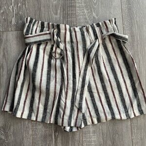 Paper bag style shorts